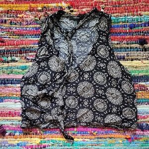 Forever 21 Cropped Floral Blouse
